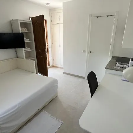 Views Apartment, Cortijo Fruitful Hills Malaga