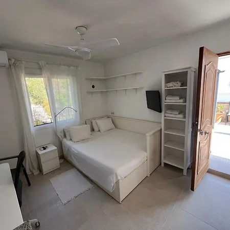 Views Apartment, Cortijo Fruitful Hills * Malaga