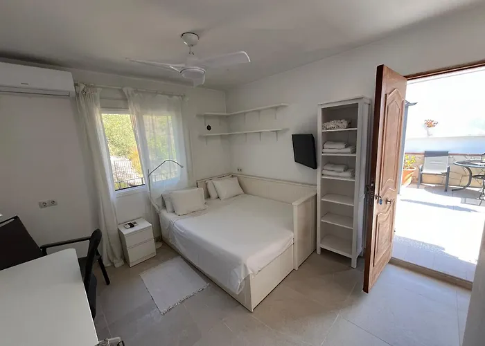 Views Apartment, Cortijo Fruitful Hills * Màlaga